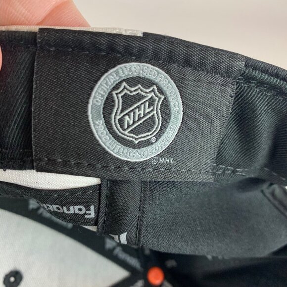 Anaheim Ducks NHL Black White Gray Fanatics Snapback Hat - Picture 5 of 6